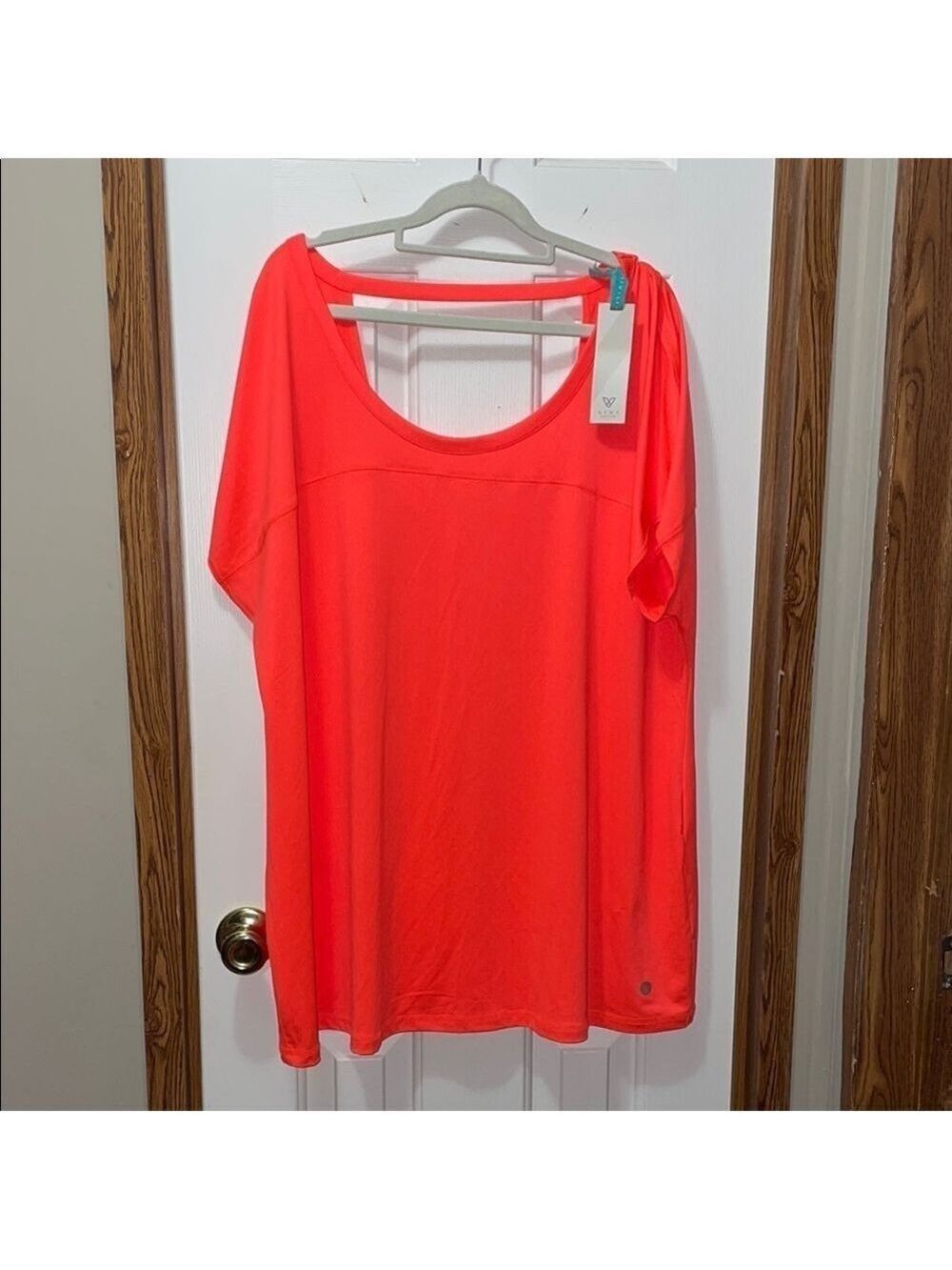 Livi Active Oversized Orange T-Shirt with Relaxed Fit 22/24 NWT